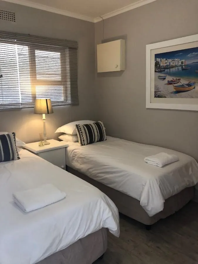 Flora Bay Resort ハウト・ベイ